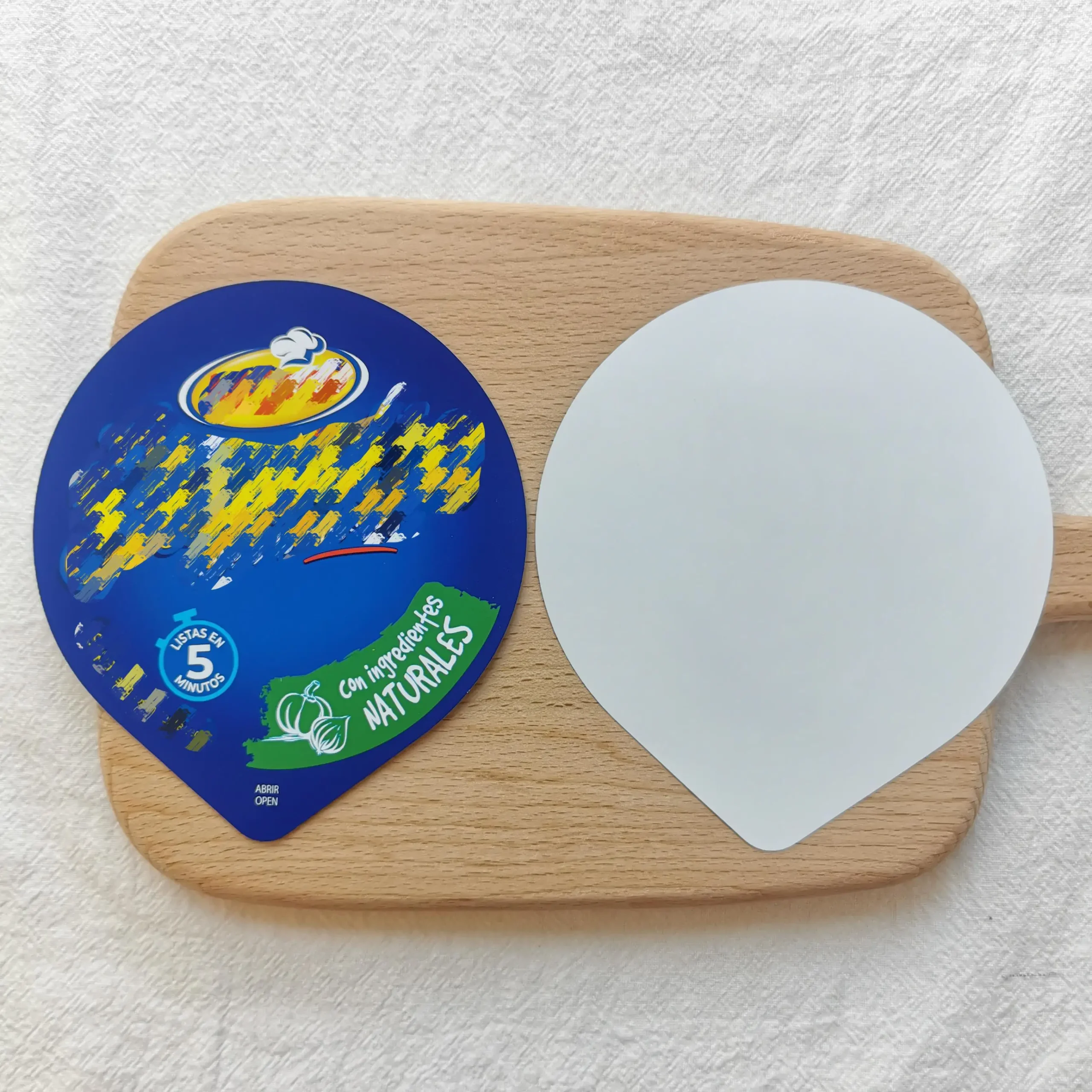 H212b55366cbe4ae0a9d1bb98f7ced4cae.webp YBLPAK Custom Logo Printing Colorful Heat Seal Lid for Instant Noodle Yogurt Cup Easy Tear Microwaveable Portable Seal Paper Lid – Image 1