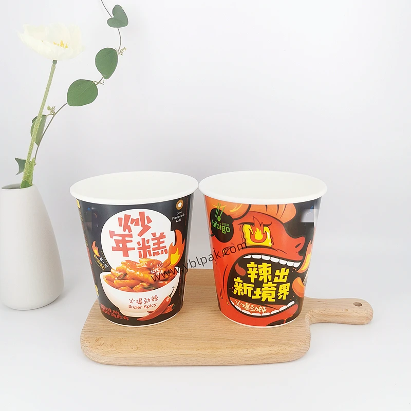 H326df631b7bf4c3a8c8f487084722d590.webp YBLPAK Sustainable 670mL Instant Noodle Paper Cup Heat Retaining Disposable Bowl for Hot Noodles Non Toxic Custom Bulk Packaging – Image 1