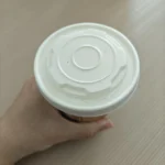 Xiamen 90mm Eco-Friendly Durable Pilfer-Proof PLA Plastic Lids for 8oz Paper Soup Cup Disposable Easy Open Compostable Cup Cover - 画像 (5)