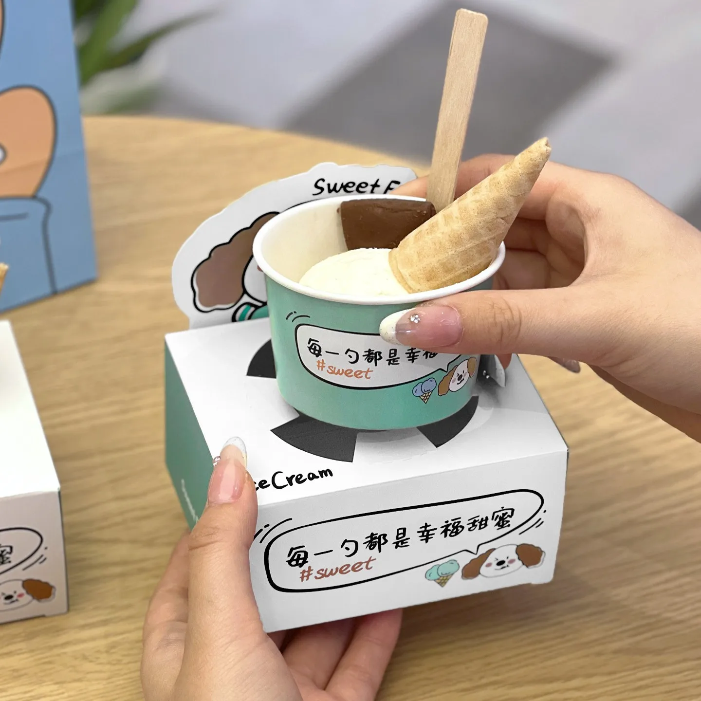 H95a230aaf7d24914a1b97b5e72b21945X.webp Xiamen Eco Friendly Waterproof PE Coated Ice Cream Cups Paper Containers for Halva Cream Es Doger with Customized Printing Boxes - Image 1