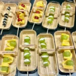 Xiamen YBL Custom Kraft Paper Sushi Container Pastry Tray Fast Food Box Disposable Paper Trays for Noodles Pasta Rice Snack Cake